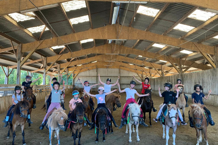 Image de Découverte du poney pour enfants de 7 à 12 ans de 16h à 18h